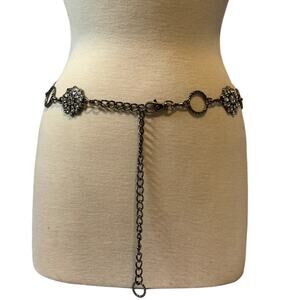 Silver Tone and Gem Chain Belt 80s 90s Vintage 30'" to 42" Whimsical Cocktail
